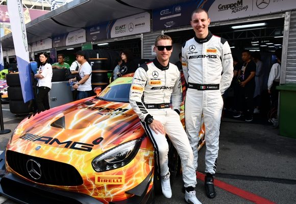 Maro Engel (à esq) com Raffaele Marciello