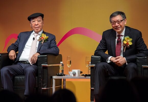 epa04769957 The deputy chairman of Galaxy Entertainment Group Ltd. Francis Lui (R) and the chairman and founder of Galaxy Entertainment Group Ltd., Lui Che Woo attend a news conference at the opening ceremony of the company's Broadway Macau casino and hotel in Macau, China, 27 May 2015. The Galaxy Entertainment Group opens Phase 2 of its casino resort Galaxy Macau along with the adjacent Broadway Macau. It has invested 43 HK dollars billion in the two projects as part of a proposed 100 billion HK dollars expansion plan. Phase 2 includes two hotels,  the all-suite Ritz-Carlton and JW Marriott with more than 1,000 rooms.  EPA/JEROME FAVRE