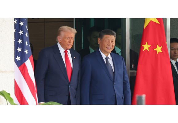 epa12492356 US President Donald Trump (L) and Chinese President Xi Jinping (C) emerge from their talks at the Naraemaru reception hall inside an Air Force base in Busan, South Korea, 30 October 2025.  EPA/YONHAP SOUTH KOREA OUT