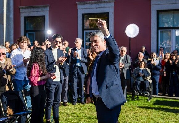 O secretário-geral do Partido Socialista (PS), José Luis Carneiro, durante a apresentação pública da sua candidatura a secretário-geral do partido, na sede do PS, em Lisboa, 28 de fevereiro de 2026. JOSÉ SENA GOULÃO/LUSA